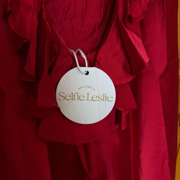 Selfie Leslie Crimson Ruffle Dress - Picture 4 of 5